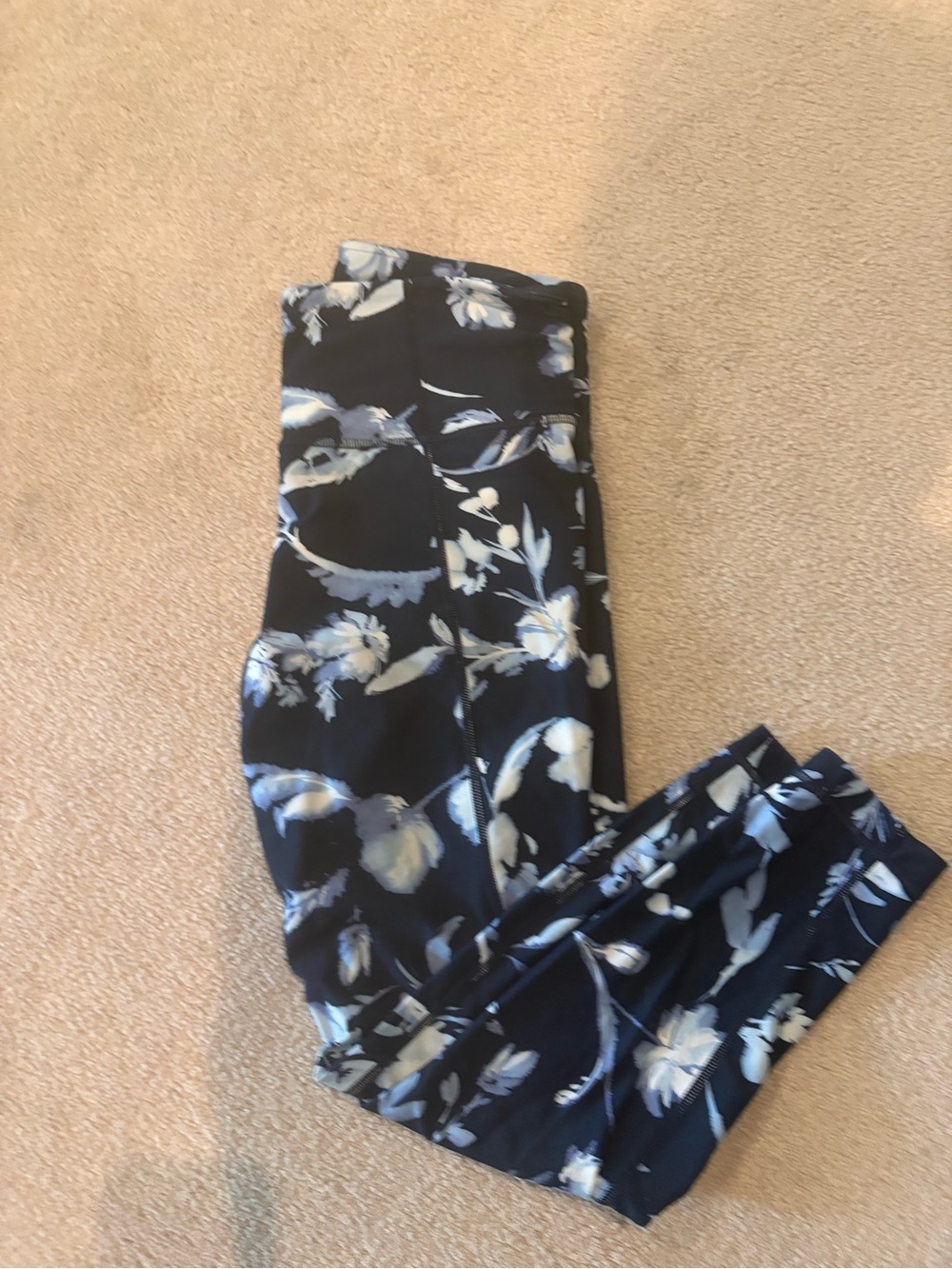 Athleta  7/8 Leggings Navy and  Blue Floral Print Size Medium